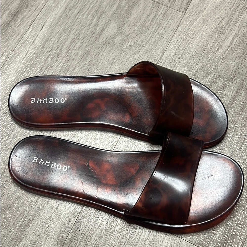 Bamboo Women's Brown Slide Sandals